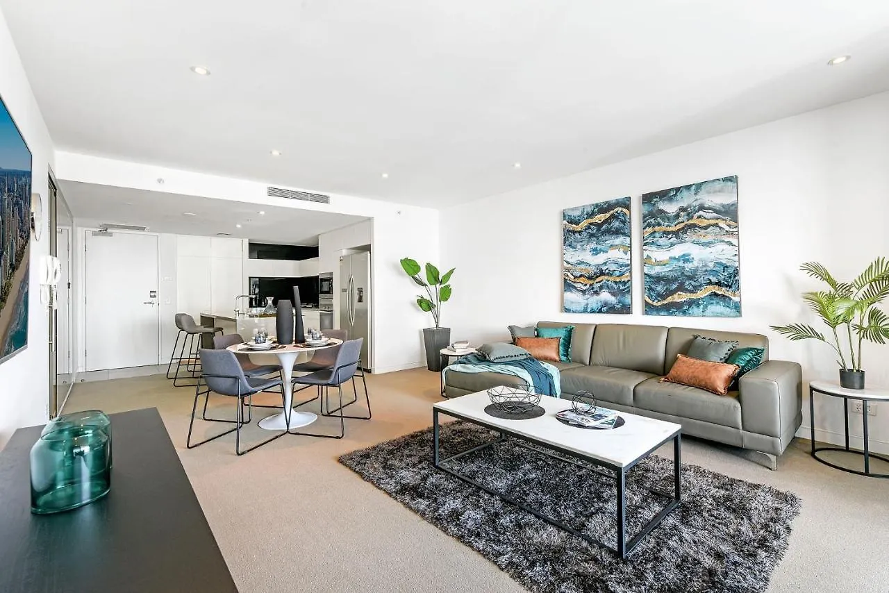 Oracle Broadbeach Wonderful Modern 2 Bed 1 Bath Apartment - Coasthm Gold Coast
